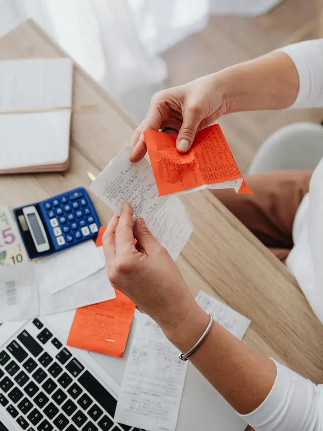 1. Mengendalikan Pengeluaran Tanpa Terjebak Tekanan Sosial