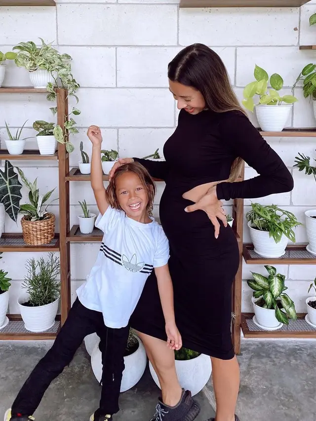 Jennifer Bachdim dan Kenji