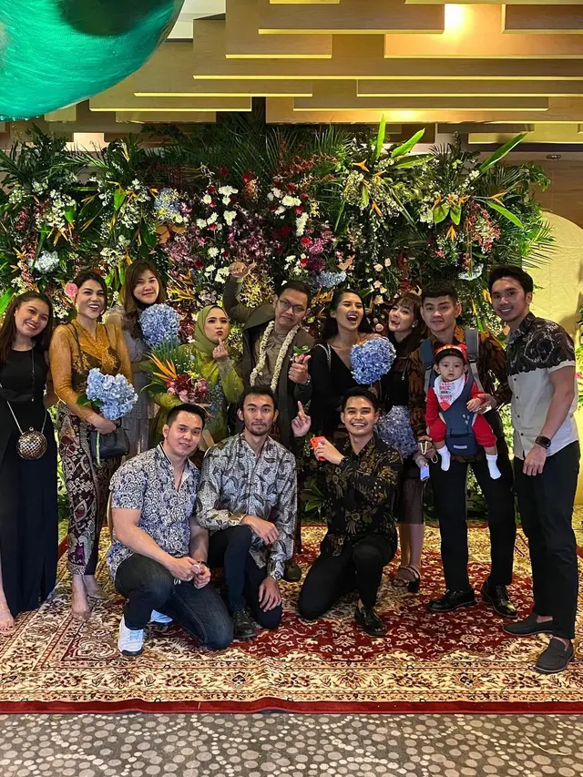 Diduga Balikan, Ini 7 Potret DJ Katty Butterfly dan Aiman Ricky Saat Kondangan