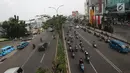 Suasana Jalan Margonda Raya, Depok, Jawa Barat, Jumat (18/8). BPTJ mengeluarkan rekomendasi perluasan pelarangan motor di sejumlah jalan di Jakarta dan kota-kota di sekitarnya, salah satunya di Jalan Margonda, Depok. (Liputan6.com/Immanuel Antonius)