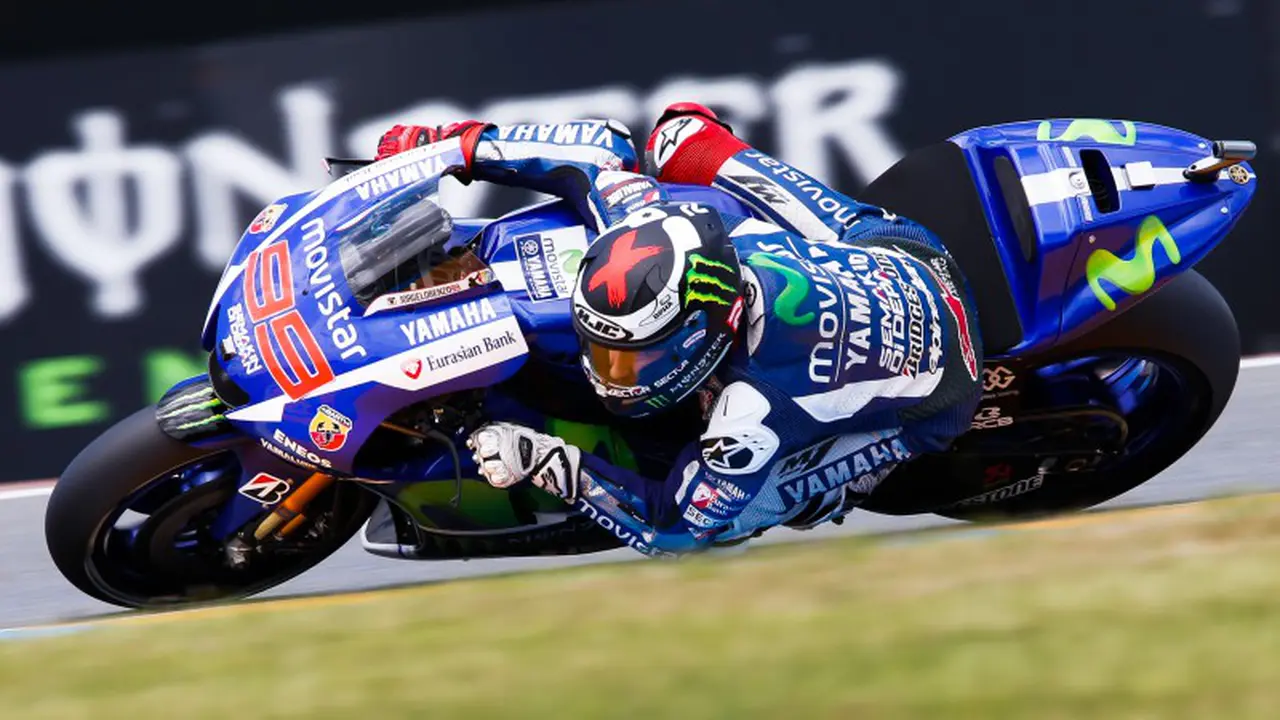 [Bintang] Detik-Detik Kemenangan Lorenzo di MotoGP Le Mans 2015