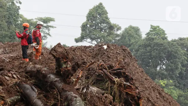 Pencarian Korban Longsor Cugenang Dihentikan Sementara
