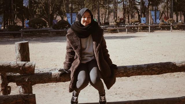 Begini Potret Cantik Nissa Sabyan Saat Tak Pakai Kacamata