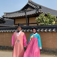 Shanty Denny, istri Denny Cagur bercerita tentang pengalaman travelling ke Korea Selatan. [Foto: IG/shantydenny].