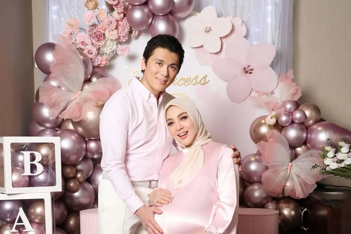 Syahrini umumkan kelahiran bayi (Instagram/princessyahrini)