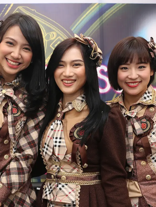 "Kita kan masing-masing beda generasi. Kalau ada perseturuan, kita ada yang menghibur, ada yang cari aman. Terus jadi besoknya udah lupa," imbuh Melodi. (Andy Masela/Bintang.com)