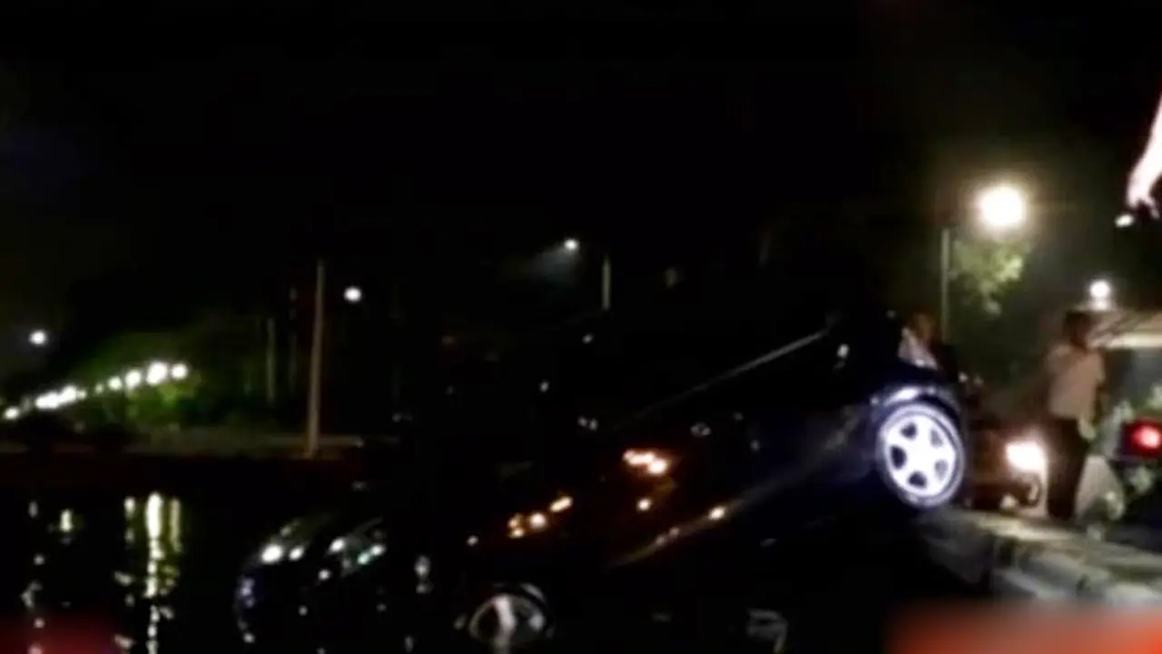 Segmen 5: Mobil Tercebur Kolam hingga Kemarau Berkepanjangan