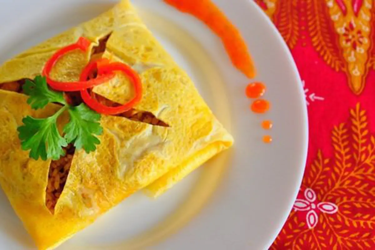 Nasi goreng berbalut telur, nasi goreng pattaya/copyright Huang Kitchen