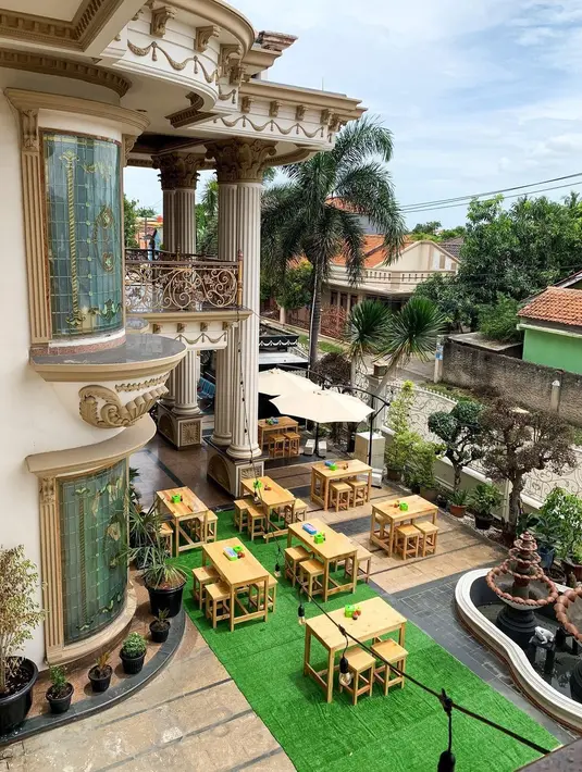 Teras Rumah Muzdalifah (Instagram/muzdalifah999)