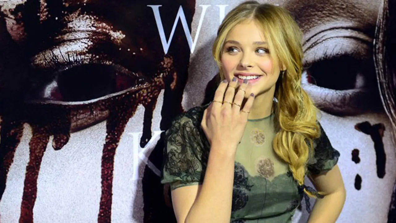 chloe-grace-moretz-131012b.jpg