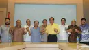 Para pengurus Partai Golkar dari dua kubu Munas Bali dan Jakarta sebelum pertemuan juru runding Islah di Jakarta, Selasa (23/12/2014). (Liputan6.com/Herman Zakharia)