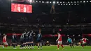 Sementara pada babak kedua, Arsenal tak mampu menambah pesta gol mereka. Laga berakhir dengan kemenangan 4-0 untuk skuad asuhan Mikel Arteta. (AFP/Glyn Kirk)