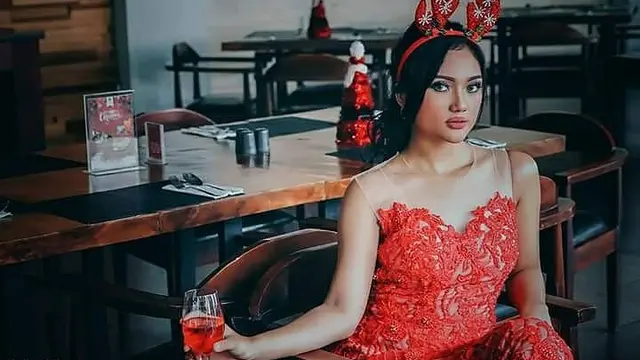 [Bintang] Bikin Diabetes, Ini 8 Potret Marion Jola yang Super Manis