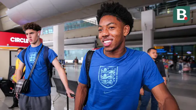 Foto: Termasuk Dua Wonderkid Arsenal, Skuad Timnas Inggris U-17 Tiba di Indonesia Jelang Piala Dunia U-17 2023