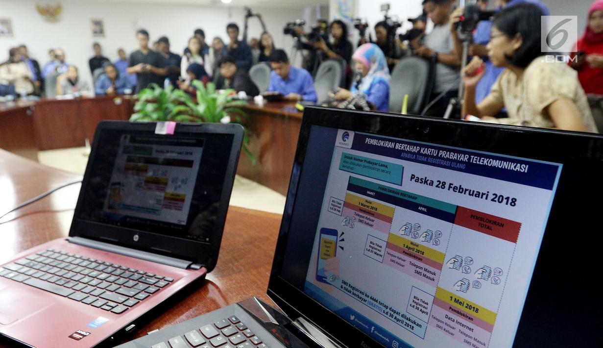 Suasana konferensi pers terkait batas akhir layanan bertahap kartu prabayar telekomunikasi di Kominfo, Jakarta, Rabu (28/2). Kemenkominfo menegaskan batas akhir pendaftaran ulang nomer prabayar seluler pada hari ini. (Liputan6.com/JohanTallo)