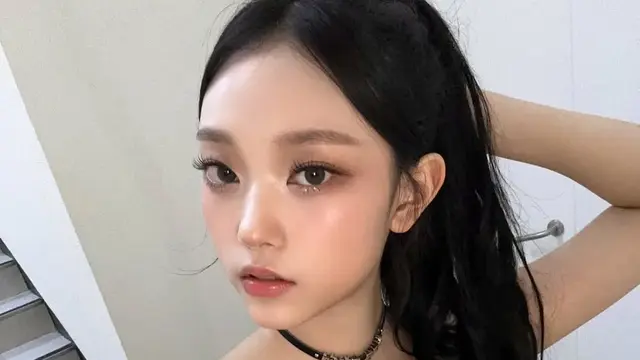 Terinspirasi dari Haerin NewJeans, Perawatan Filler 'Unik' Ramai Jadi Tren (credit: instagram/newjeanshaerinn).