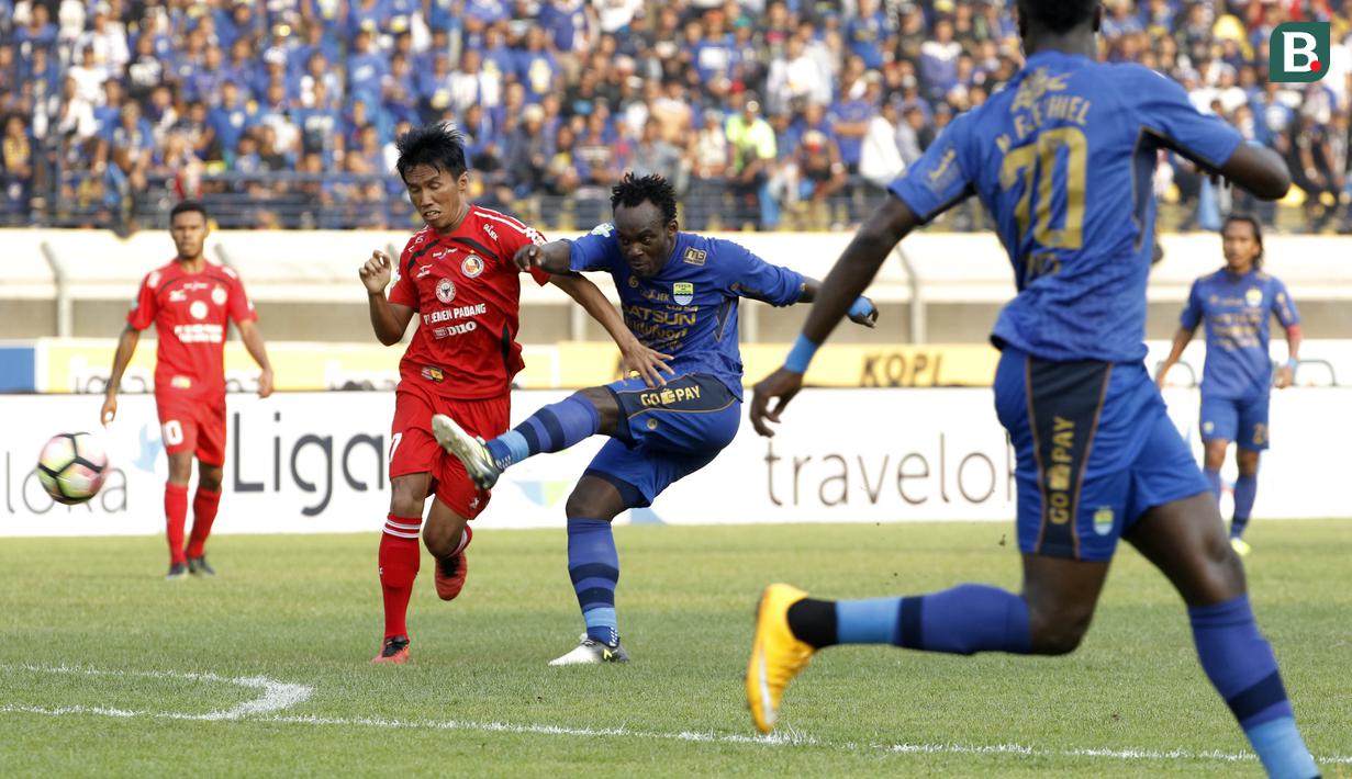 Manajemen mendatangkan Michael Essien sebagai kado istimewa ulang tahun Persib ke-84. (Bola.com/M Iqbal Ichsan)