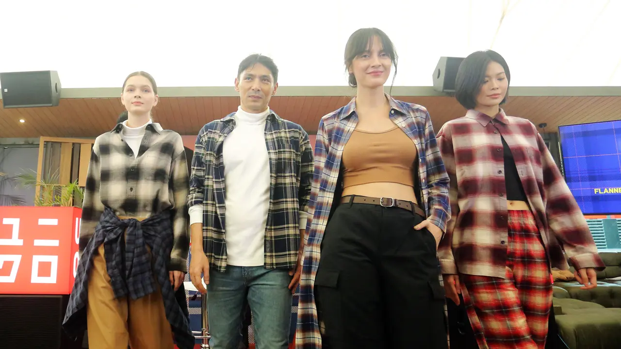 Meski Ganteng, Pesona Charming Abaimana Aryasatya Makin Terlihat Saat Nyaman Kenakan Flannel untuk Segala Occassion