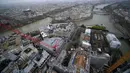 Sayangnya, bangunan belum cukup siap untuk Olimpiade Paris yang dijadwalkan berlangsung pada musim panas 2024. (AP Photo/Christophe Ena, Pool)