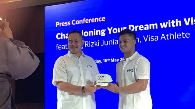 Atlet Angkat Besi Indonesia Rizki Juniansyah