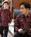 Lihat di sini beberapa potret gaya rambut maskulin Wapres Terpilih Gibran Rakabuming Raka saat mengundurkan diri jadi Wali Kota Solo.