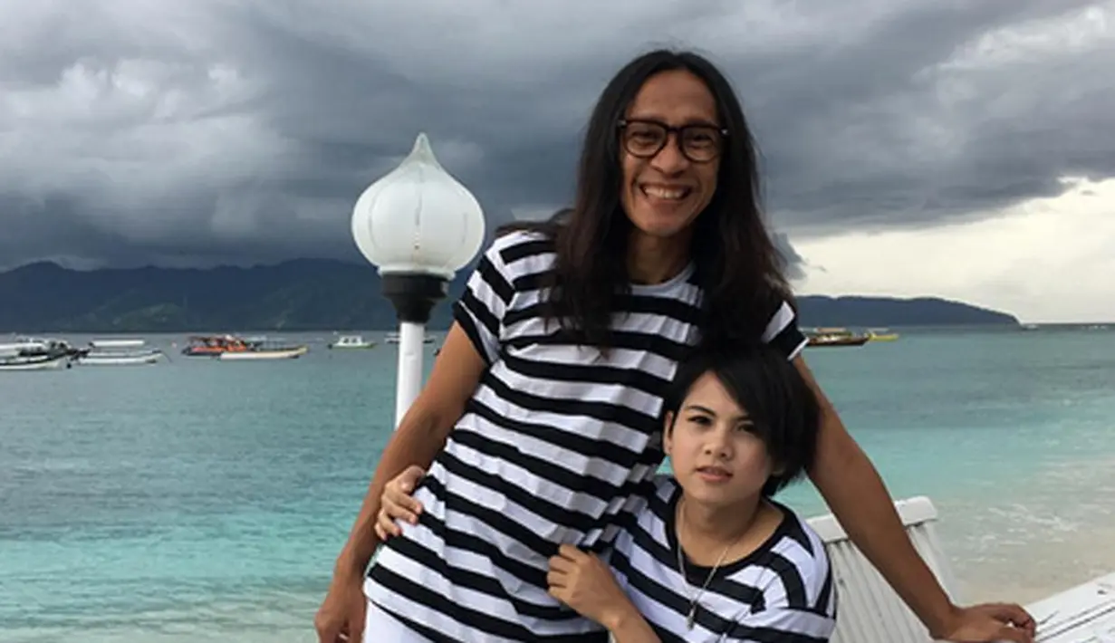 Evelyn yang dinikahi pada 4 Juni 2016 itu meminta jangan membuat media memuat berita yang bisa membuat kesalahpahaman. Ia juga berharap jangan memanas-manasi terkait rumah tangganya yang sedang dalam proses di Pengadilan. (Instagram/ev0124)