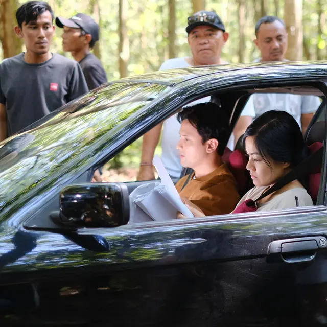Kembali Main Sinetron, Ini 6 Potret Titi Kamal di Lokasi Syuting Satu Cinta Dua Hati