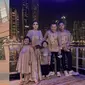 Momen Lebaran Keluarga Anang Hermansyah di Dubai, Penuh Kehangatan. (Sumber: Instagram/ashanty_ash dan YouTube/The Hermansyah A6)