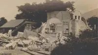 Kerusakan Kantor POS Padang Panjang setelah gempa 1962. (Dok. Dinas Perpustakaan dan Kearsipan Kota Padang Panjang)