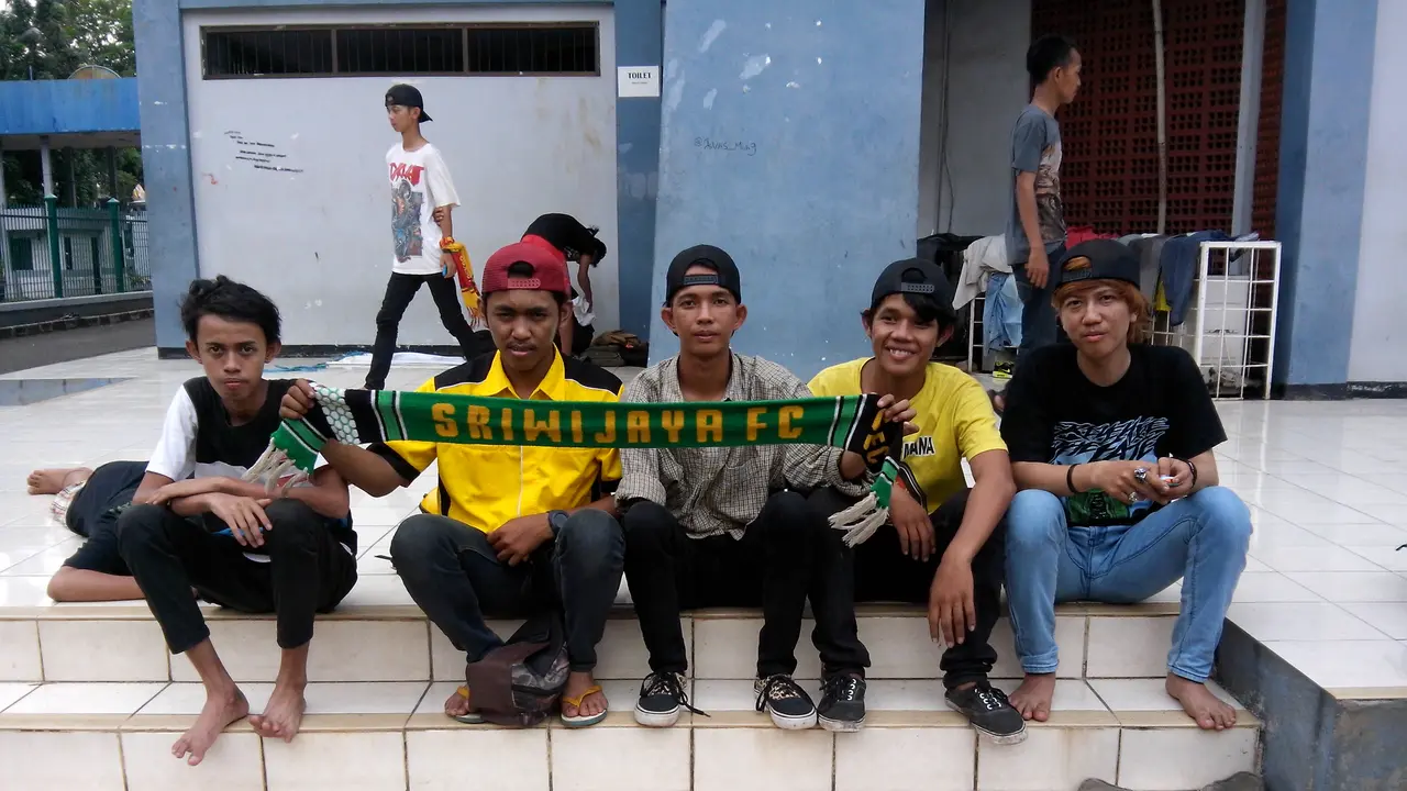 Gelombang Suporter Singamania Sudah Ramaikan SUGBK