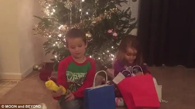 Demi Ajarkan Makna Natal, Orangtua Ini Malah Berikan Hadiah Buruk