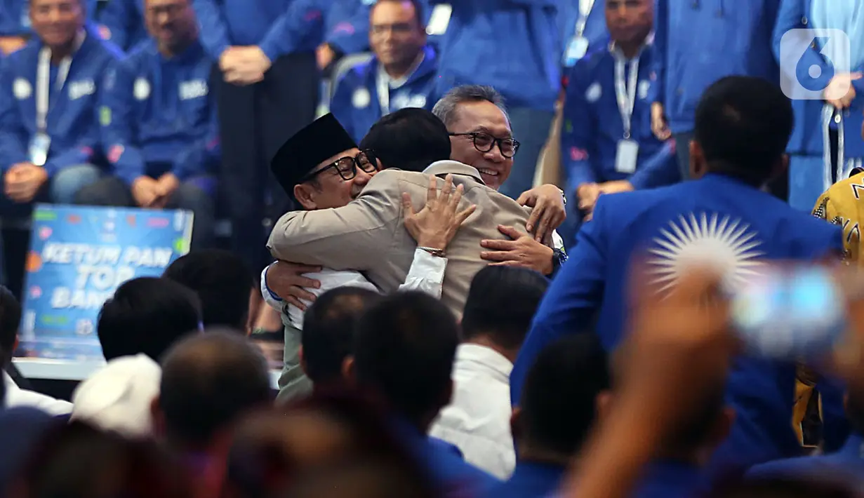 Sementara, Cak Imin yang datang belakangan ditemani Wasekjen PKB Syaiful Huda dan Ketua DPP Faisol Reza. Prabowo turut hadir di acara tersebut dan dijadwalkan akan memberi pidato politik. (Liputan6.com/Johan Tallo)