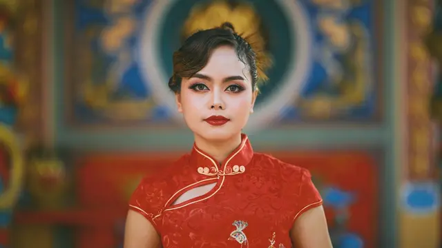 perempuan pakai cheongsam ramalan shio