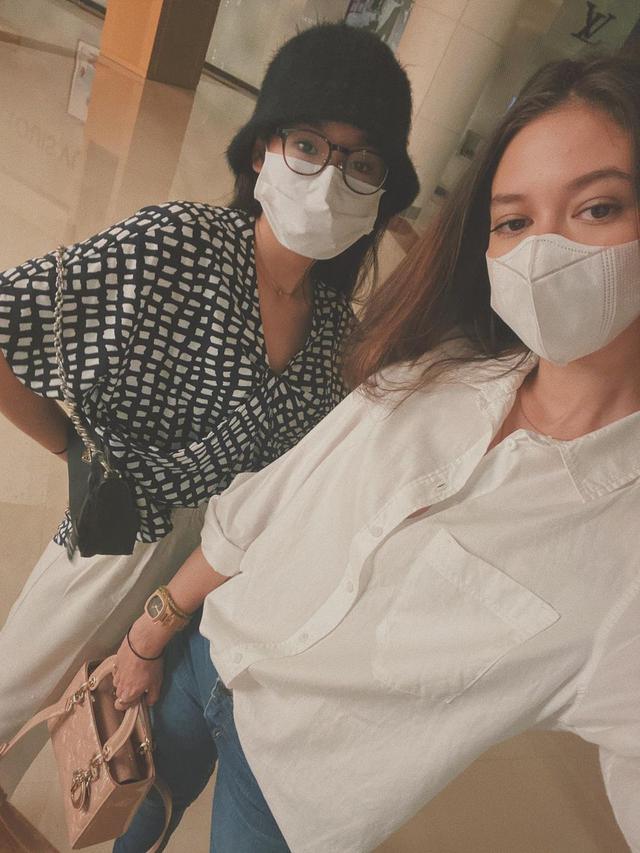 Sama-Sama Modis, Ini 6 Kebersamaan Yuki Kato dan Reina Kato yang Jarang Tersorot