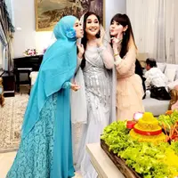 Paramitha Rusady menggelar pesta ulang tahun ke-56 (Foto: Instagram @itadyahpurnamasari)