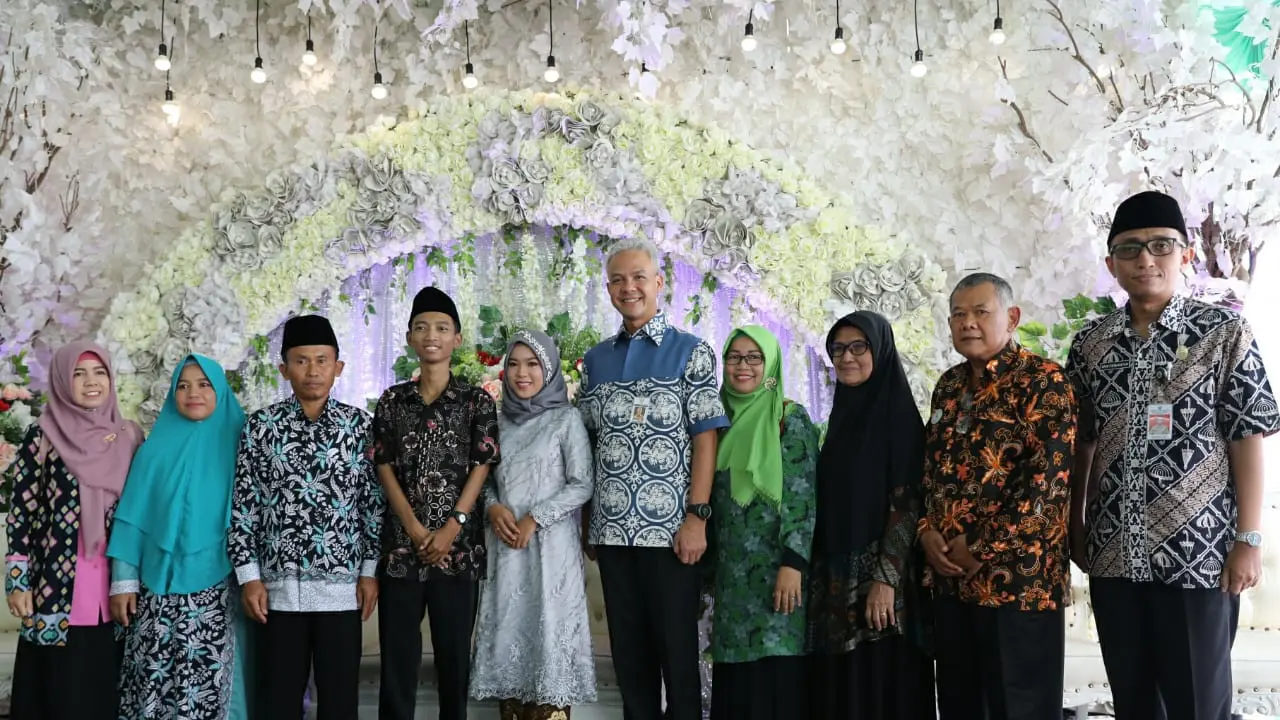 Kejutan Gubernur Ganjar, Datangi Pernikahan Penderita Thalasemia di Banyumas