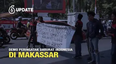 Ribuan massa aksi 'Peringatan Darurat' memadati kawasan Fly Over dan Kantor DPRD Sulsel, Jalan Urip Sumoharjo, Kota Makassar pada Kamis (22/8/2024) . Aksi itu dilakukan untuk mengawal putusan MK diindikasi bakal dianulir oleh DPR RI.