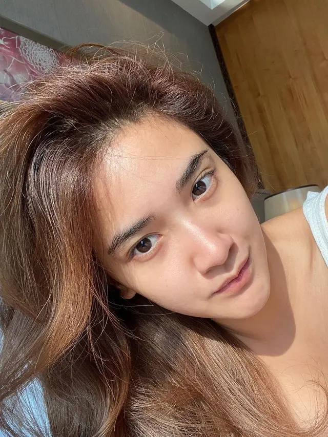 7 Pesona Nadya Arina, Pemeran Catherine di Sinetron Ikatan Cinta