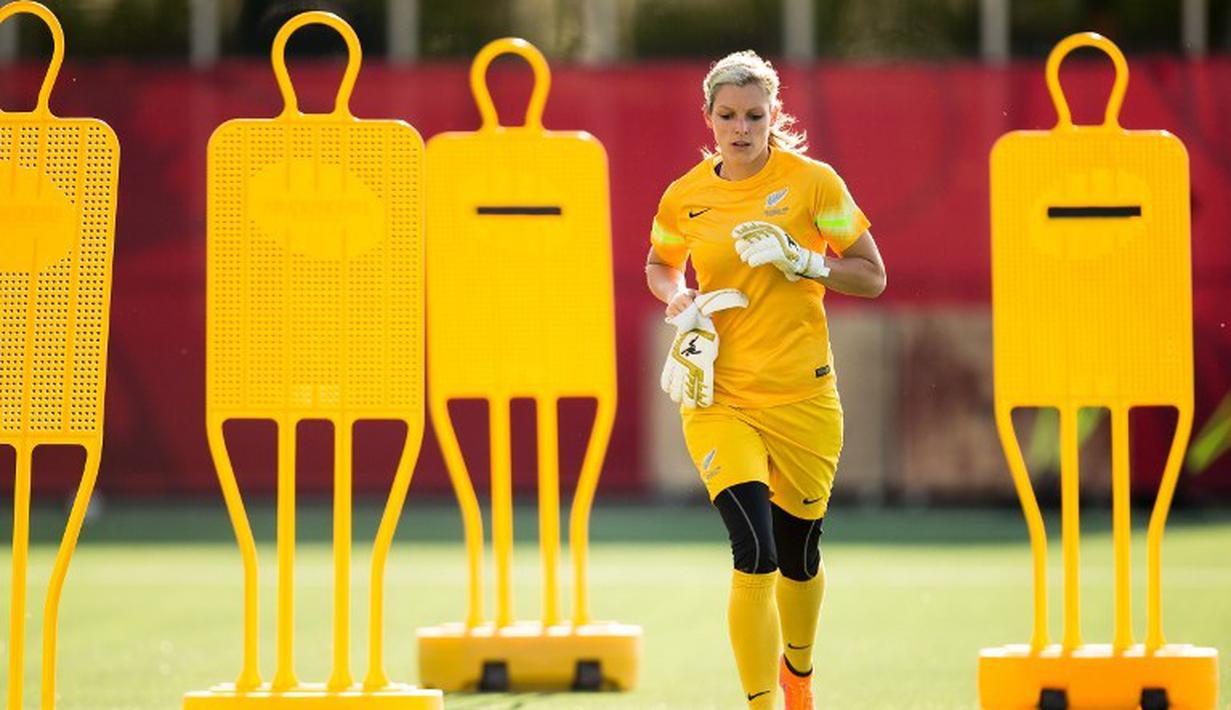 Erin Nayler menjadi kiper utama Selandia Baru sejak tahun 2013. (AFP PHOTO/Geoff Robins)
