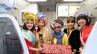 Intip serunya terbang dengan semua kru wanita dengan AirAsia di Hari Kartini di sini.