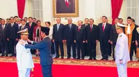 Presiden Jokowi melantik Siwi Sukma Adji sebagai KASAL (Titin Supriyatin/Merdeka.com)