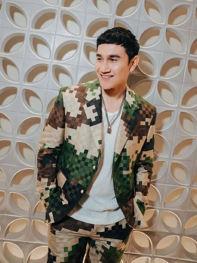 Vino G. Bastian. (Foto: Dok. Instagram @vinogbastian__)