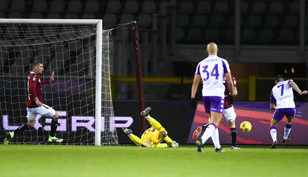 FOTO: Bermain Sembilan Pemain, Fiorentina Tahan Imbang ...