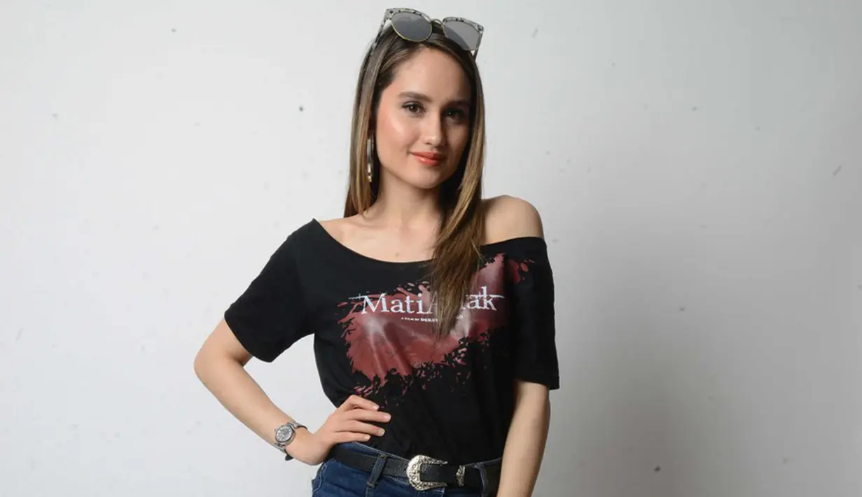 Soulcycle hingga Muaythai menjadi olahraga yang rutin dilakukan oleh Cinta Laura selain dengan menghabiskan waktu di gym. (KapanLagi.com/Bayu Herdianto)