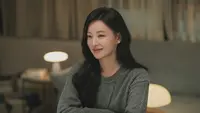 Kim Ji Won dalam drakor Queen of Tears. (tvN via Soompi)