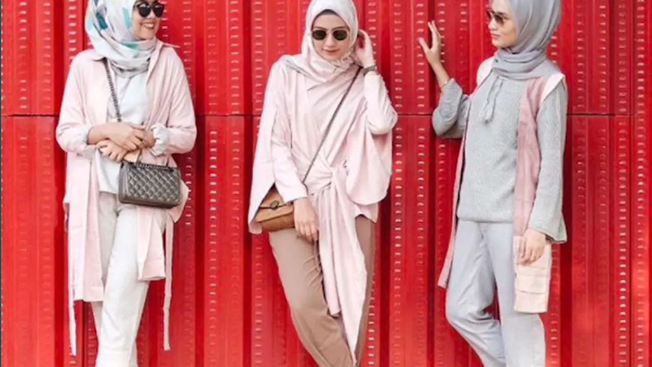 [Bintang] Padu padan hijab warna pastel