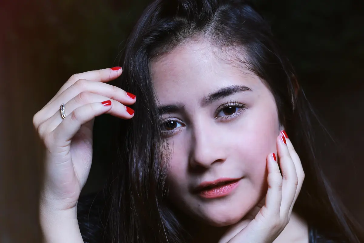 Prilly Latuconsina