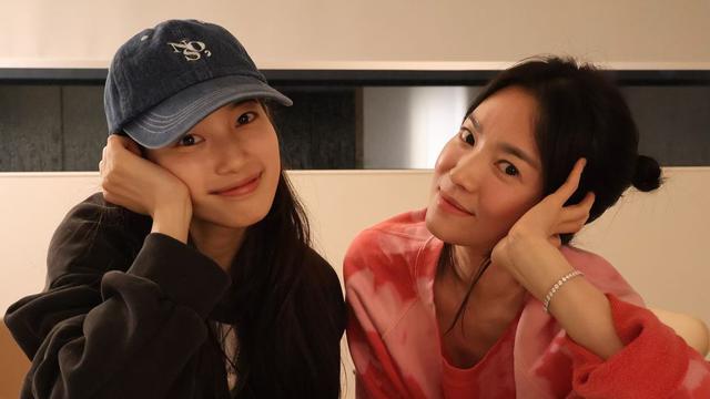 [Liputan] Suzy dan Song Hye Kyo
