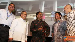 Citizen6, Jakarta: PLN menyalurkan bantuan Program Corporate Social Respinsibility (CSR) sebesar satu miliar kepada Dompet Dhuafa yang diserahkan langsung oleh Direktur Utama PLN Nur Pamudji, Rabu (23/5). (Pengirim: Agus Trimukti)