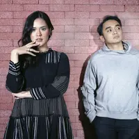 Eksklusif Raisa dan Dipha Barus (Foto: Bambang E Ros, Digital Imaging: Muhammad Iqbal Nurfajri/Fimela.com)